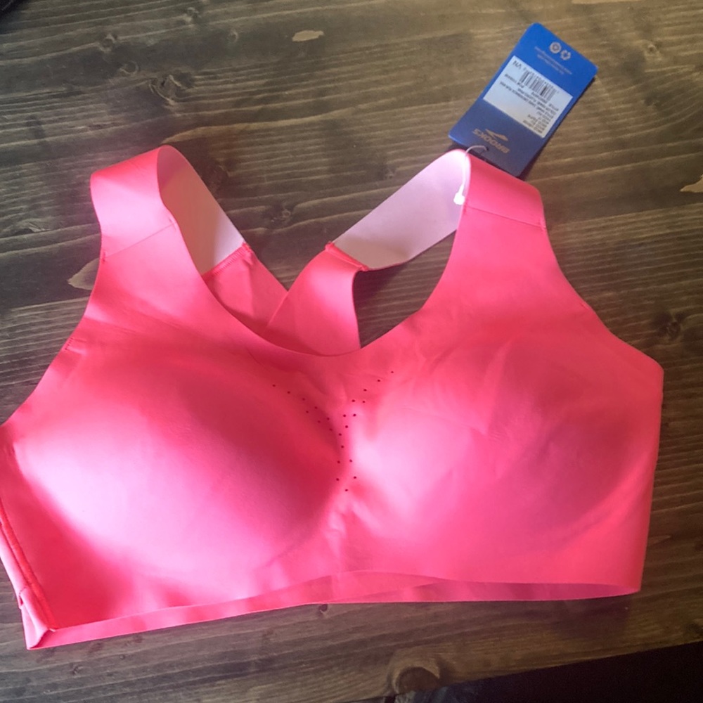 Brooks Dare Crossback sports bra (pink)